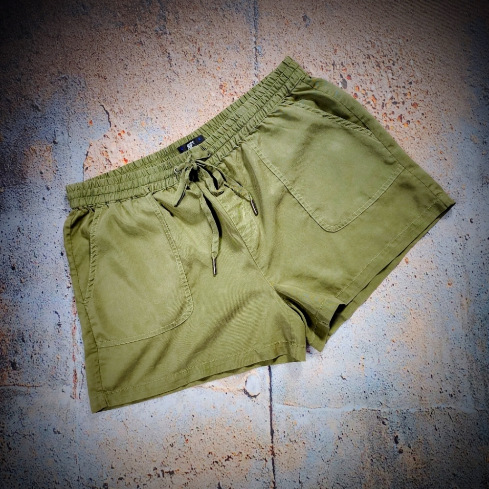 PAIGE Olive Green Women Shorts
